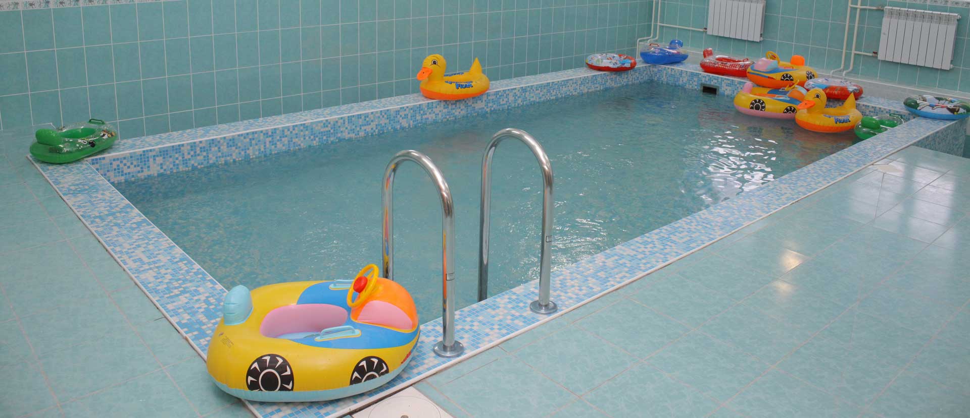 Руководство Петербурга планирует строить детсады с бассейнами