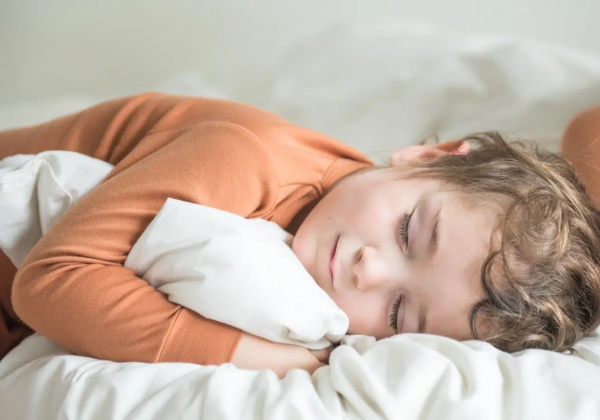 4 ошибки родителей, из-за которых детям трудно лечь спать